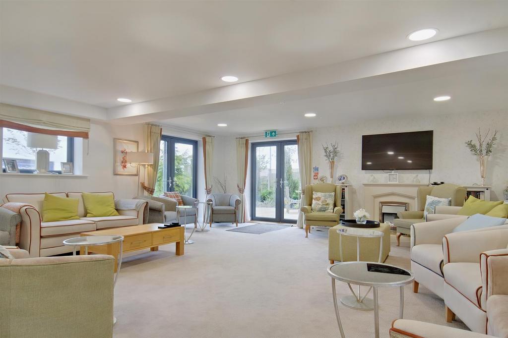 Homeowners Lounge