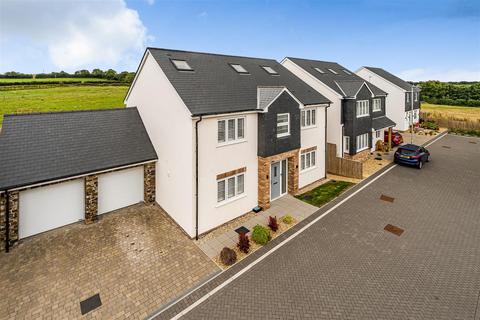 13 Trethurffe Meadows, Ladock, Truro, TR2 4FU