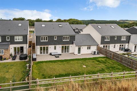 13 Trethurffe Meadows, Ladock, Truro, TR2 4FU