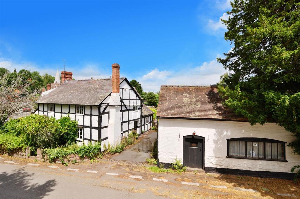 Dilwyn, Herefordshire with potential annex 3 bed detached house for
