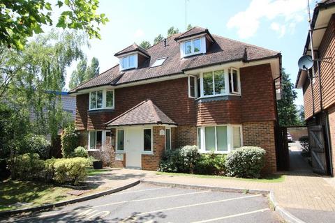 Flat 20, Ashurst Close Randalls Road, Leatherhead, KT22 7UH