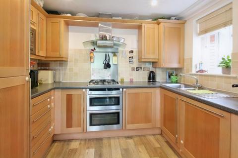 Flat 20, Ashurst Close Randalls Road, Leatherhead, KT22 7UH