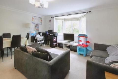 Flat 20, Ashurst Close Randalls Road, Leatherhead, KT22 7UH
