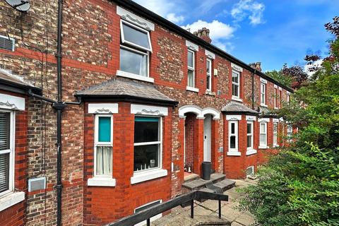 3 bedroom terraced house for sale, Woodlands Road, Altrincham