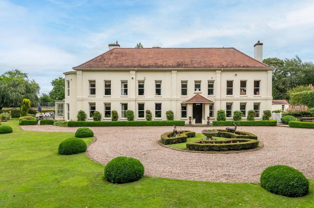 Boroughbridge Hall, Boroughbridge, North Yorkshire 6 bed detached house