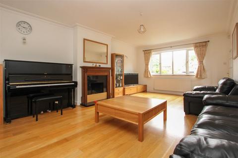 4 bedroom detached house for sale, * SIGNATURE HOMES * Cory Drive, Hutton, Brentwood