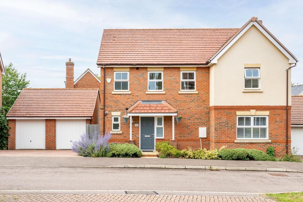 Longmead, Buntingford, SG9 9EF 4 bed detached house for sale £700,000