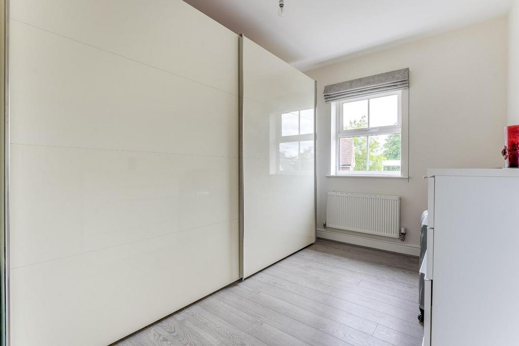 24 Longmead-9.jpg