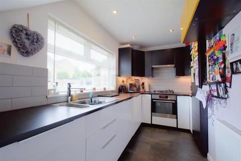 28 Coronation Road, Bestwood Village, Nottingham, NG6 8TH