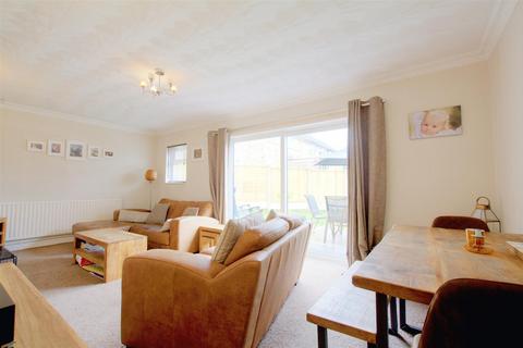 28 Coronation Road, Bestwood Village, Nottingham, NG6 8TH