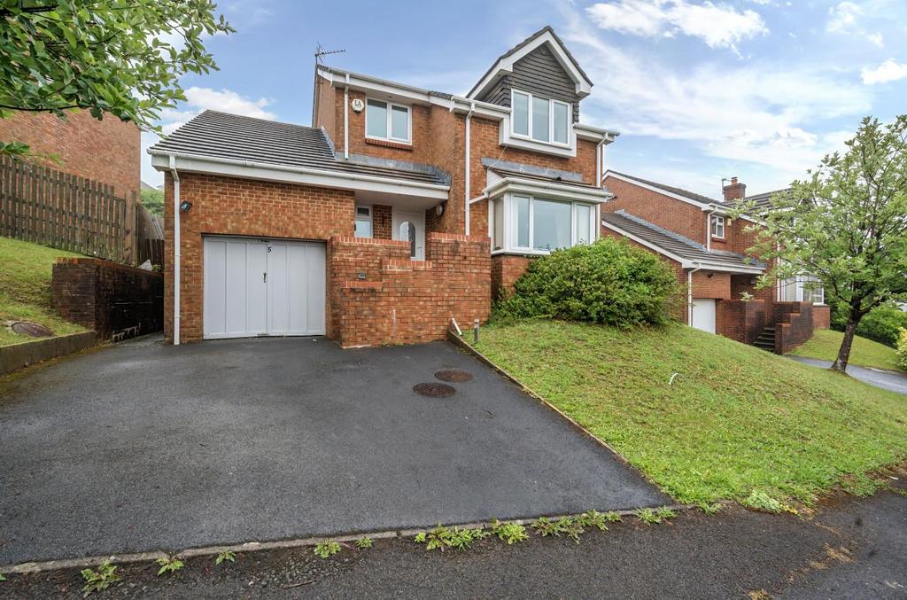 Huntingdon Way, Sketty, Swansea 4 bed detached house for sale £365,000