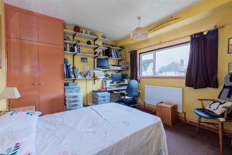 19 Anthony Way, Slough, SL1 5PG