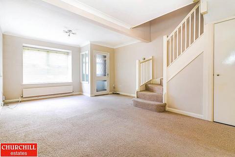 20 Valley Close, Loughton, IG10 3AB