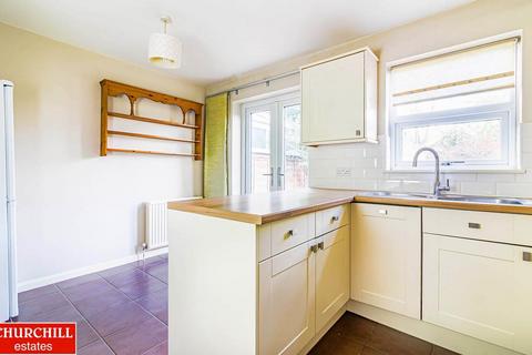 20 Valley Close, Loughton, IG10 3AB