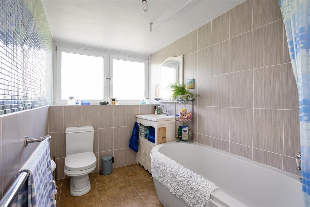 21 Kirkton Road 28.jpg