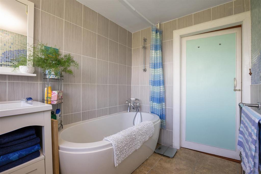 21 Kirkton Road 29.jpg