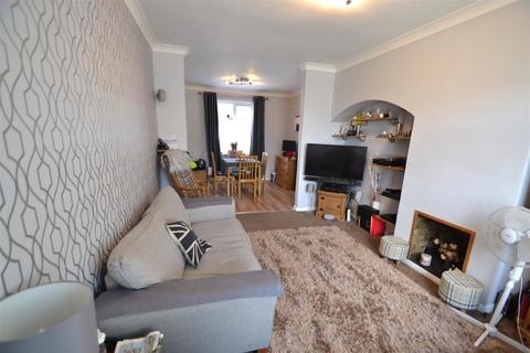 75 Heathway, Dagenham, RM9 6AY