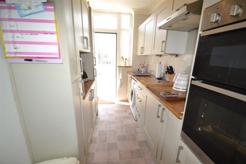 75 Heathway, Dagenham, RM9 6AY