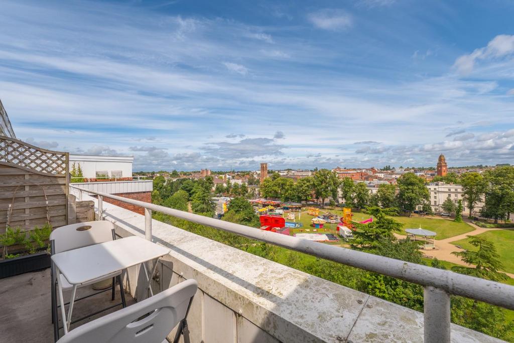 BALCONY 1.jpg