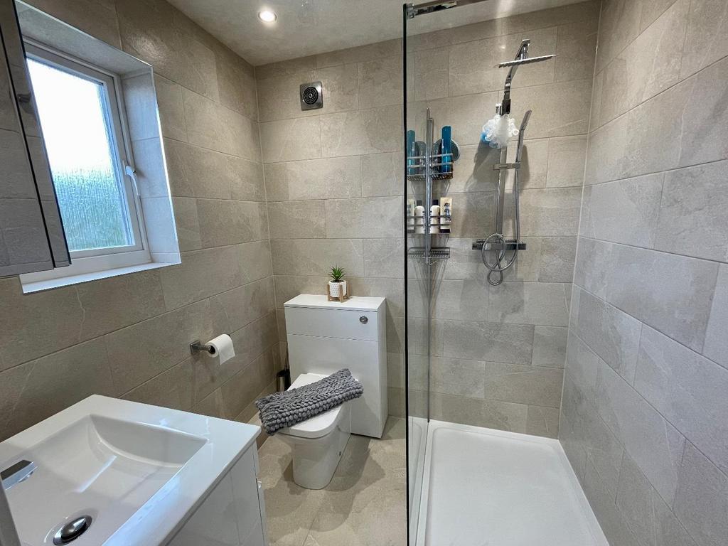 Shower room/w.c.