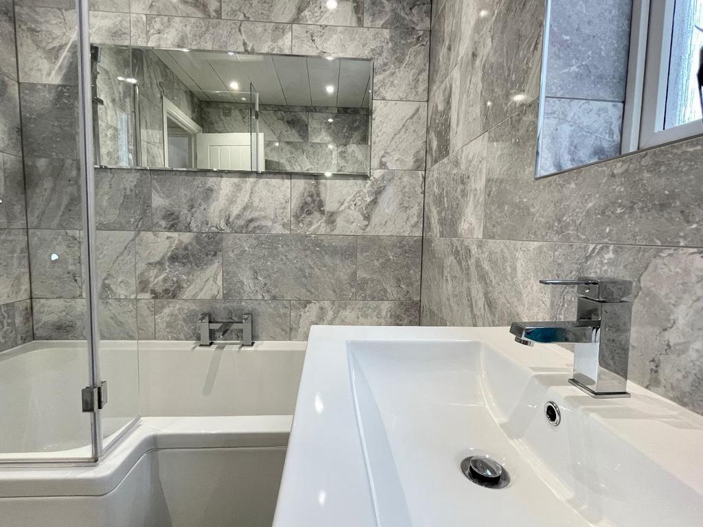 Bathroom/w.c.
