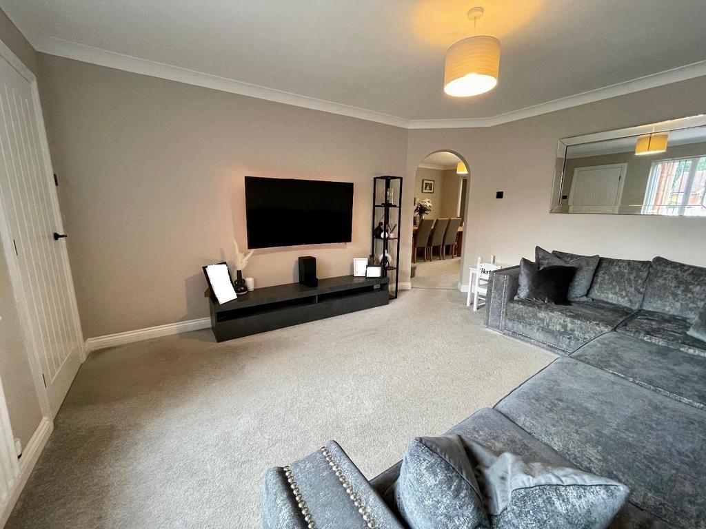 Lounge 2.jpg