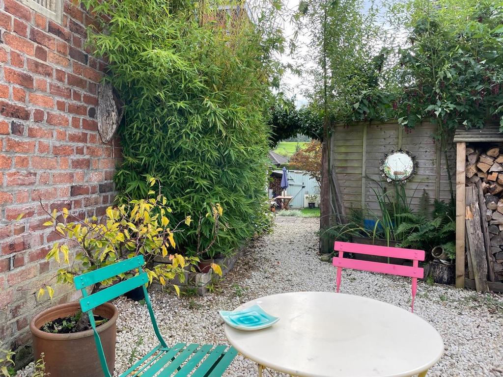 Arundel Cottage 3.jpg