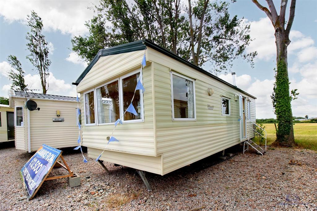 Plough Road, Eastchurch, Sheerness 2 bed mobile home for sale £14,995