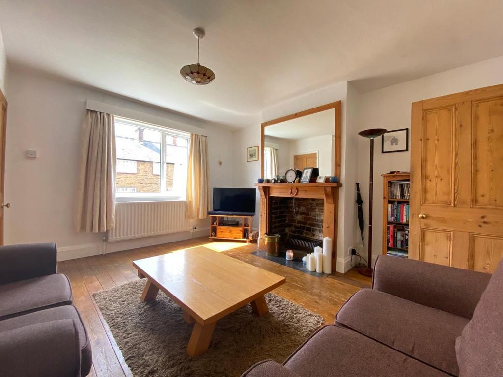 High Street, Weston Favell Village... 2 bed cottage £279,995