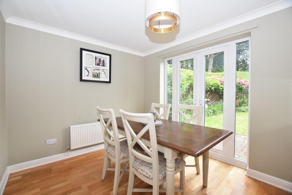 Dining room.jpg