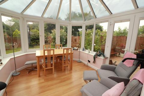 12 Canters Leaze, Wickwar, Wotton-under-edge, GL12 8LX