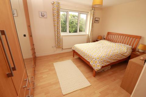 12 Canters Leaze, Wickwar, Wotton-under-edge, GL12 8LX