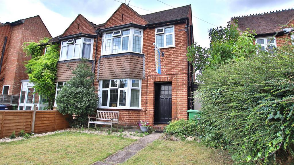 Bredon Road, Tewkesbury 3 bed semidetached house £307,500