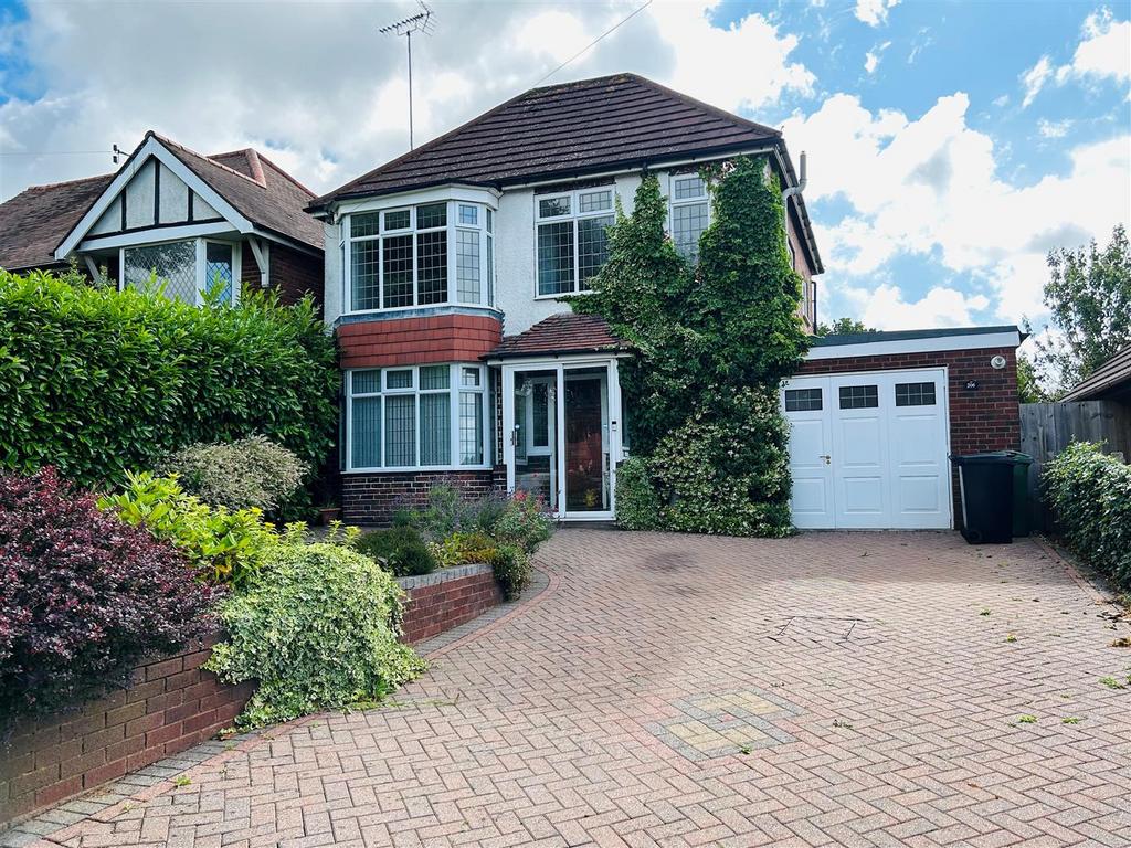 Spies Lane, Halesowen, West Midlands 3 bed detached house for sale £