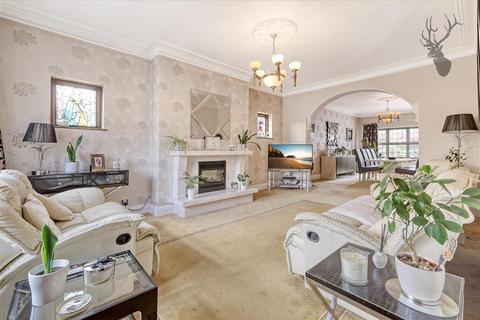 104 The Ridgeway, Chingford, London, E4 6PU