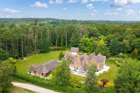 7 bedroom country house for sale - Emery Down, Lyndhurst, SO43