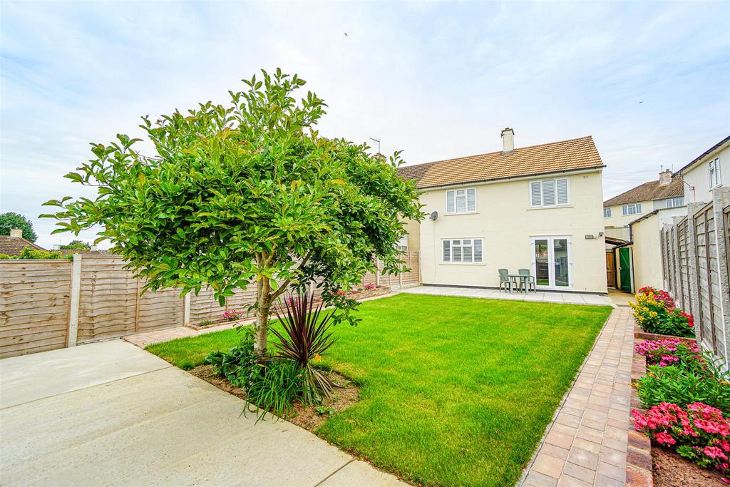 Quebec Road, St. LeonardsOnSea 3 bed semidetached house for sale £