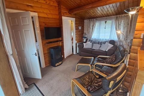 2 bedroom chalet for sale, Cabin 114, Trawsfynydd Holiday Village, Bronaber
