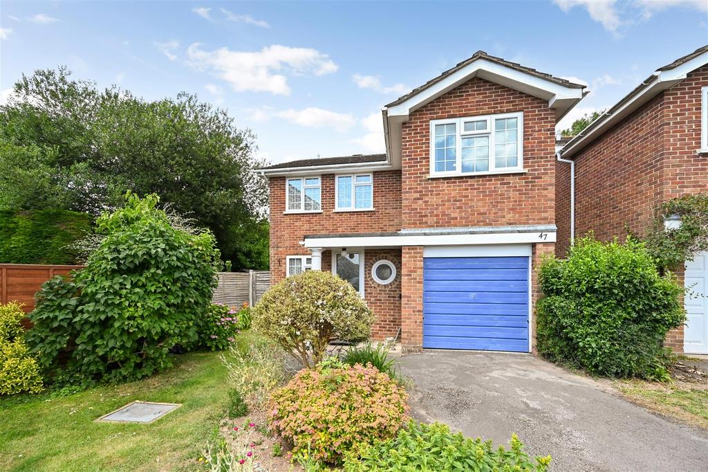 Cherry Avenue, Yapton 4 bed detached house £375,000