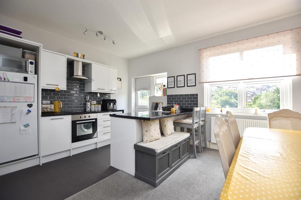 Greville Road, Hastings 3 bed semidetached house for sale £310,000