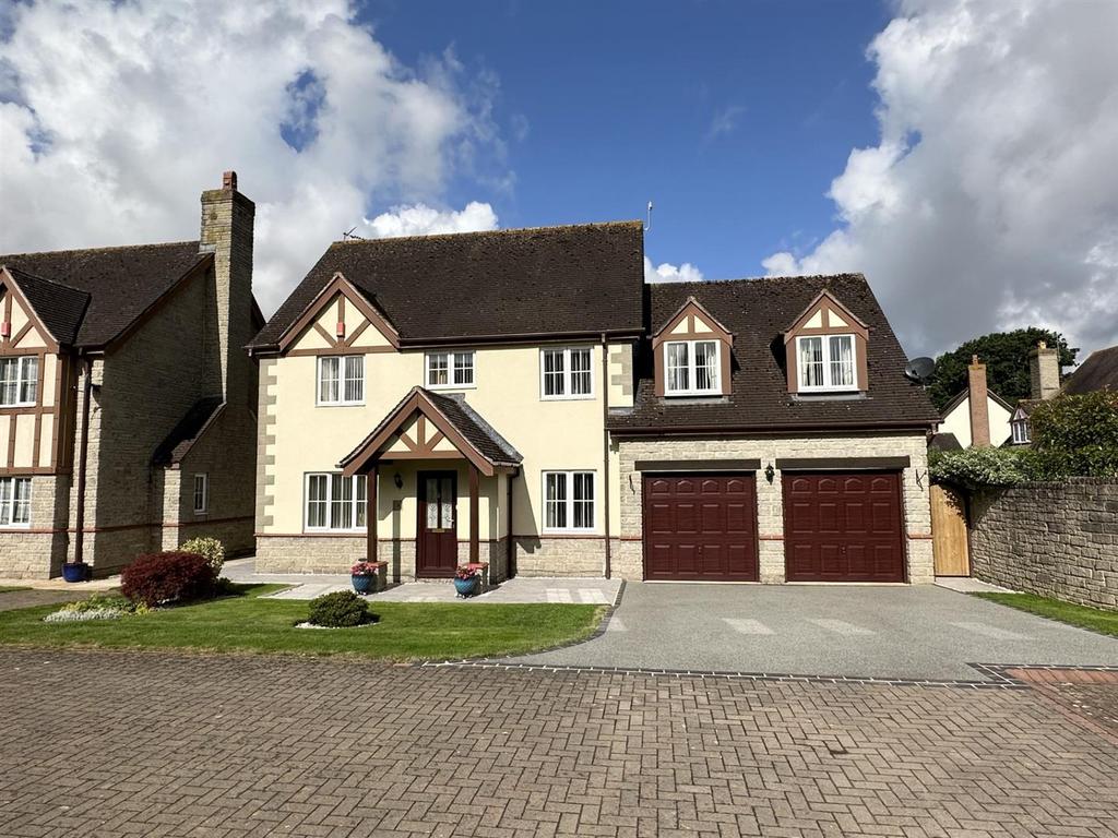 Lassington Grove, Highnam, Gloucester 4 bed detached house for sale £