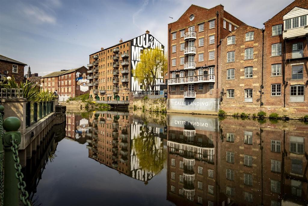 Leeds, The Calls.jpg