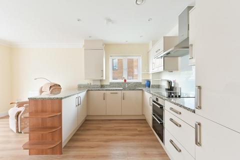 Flat 7, Dove House Merchant Close, Epsom, KT19 0AF