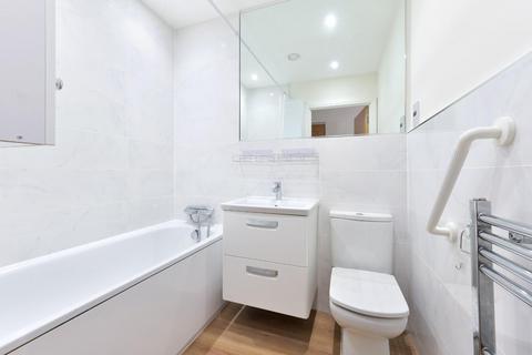 Flat 7, Dove House Merchant Close, Epsom, KT19 0AF