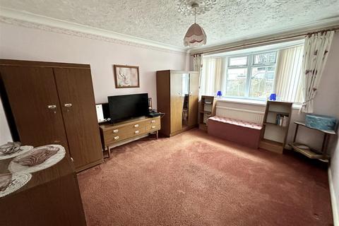 22a Allens Road, Poole, BH16 5BU