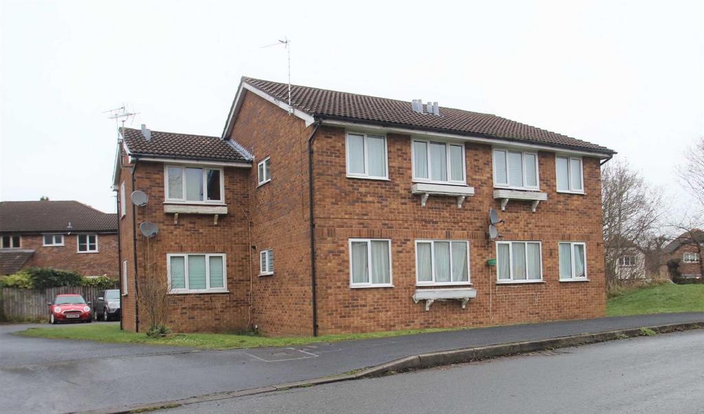 Brackenwood Mews, WILMSLOW Studio £695 pcm (£160 pw)