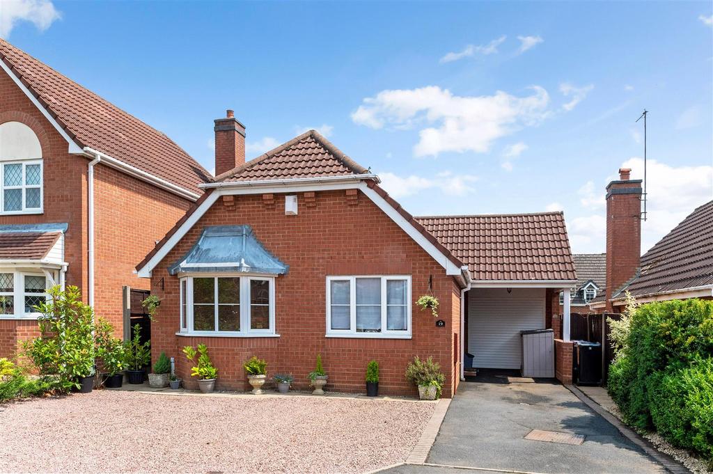 Vaughan Road, Cleobury Mortimer, Kidderminster 2 bed detached bungalow