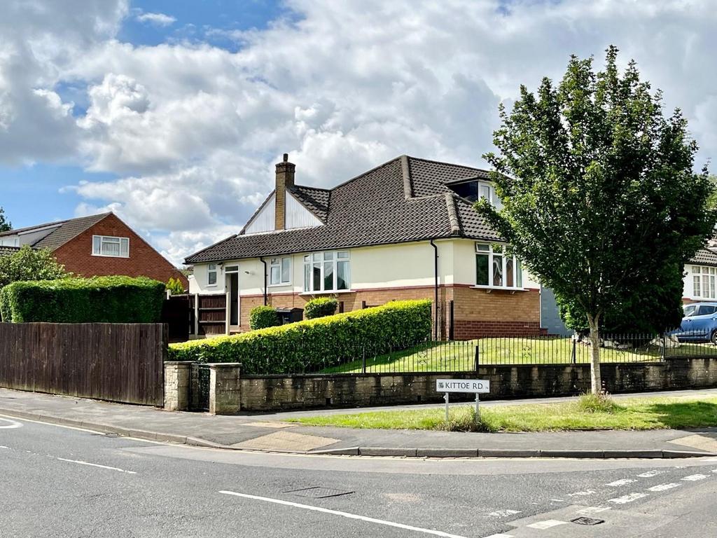 Butlers Lane, Four Oaks, Sutton Coldfield 4 bed semidetached house for