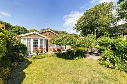 20 Francis Road, North Foreland, Broadstairs, CT10 3NG