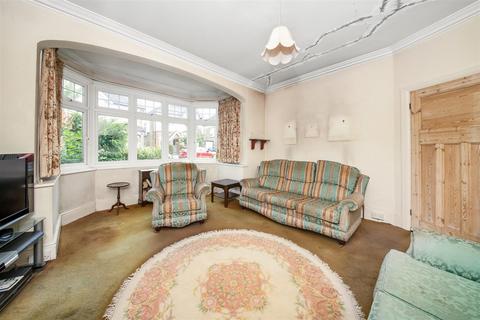 32 Cromwell Avenue, Bromley, BR2 9AQ